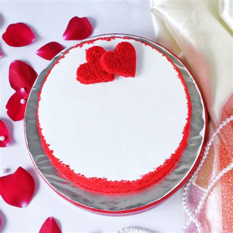 Cherry strawberry cake (1 kg) (1) ₹1,249. Order Deluxe Red Velvet Cake Half Kg Online at Best Price ...