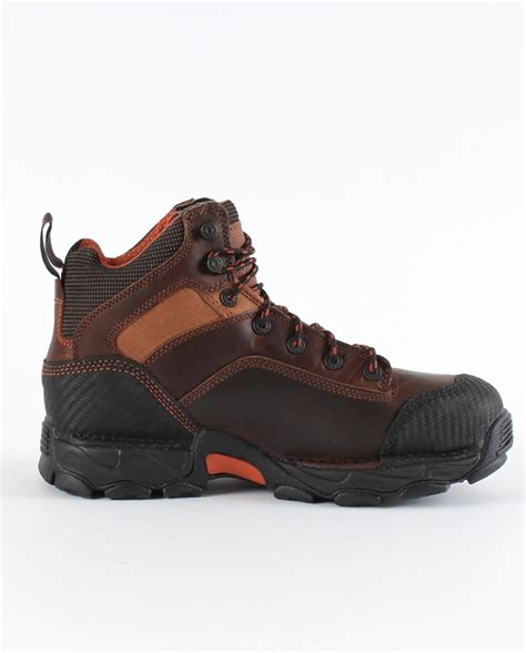 Best work boots of 2021. Danner® Men's GTX Plain Toe Work Boots - Fort Brands