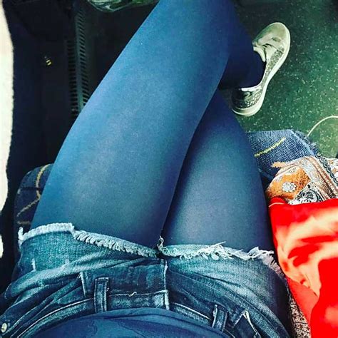 Колготки под джинсами у женщин 98 фото