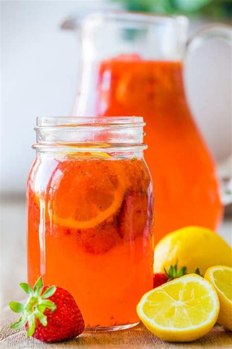 Strawberry Lemonade Recipe Restaurant Style Tasteandcraze
