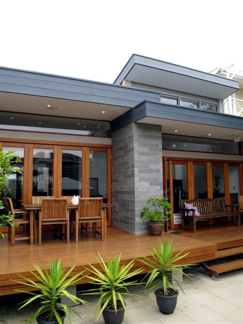 House With Flat Roof The Roof Structure Fashioned With A