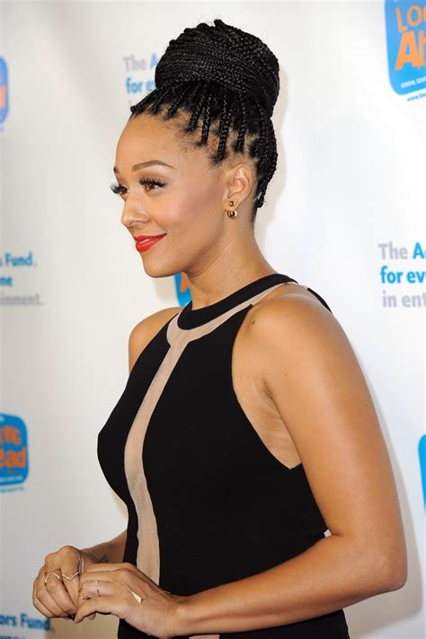 Whether you are walking down the aisle or running on the treadmill this versatile style will keep your hair looking neat and polished. 17+ Box Braid Updo Hairstyle Ideas, Designs | Design ...