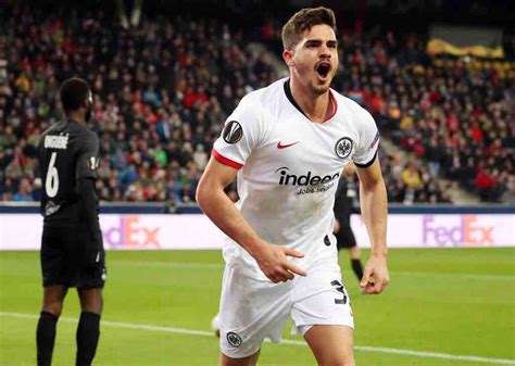 Tor des monats juni 2020 ⚽ #shorts. Milan News | Andrè Silva doppietta in Europa League, egugliato Rebic