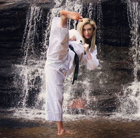 Pin By James Colwell On Karate Female Martial Artists Martial Arts Girl Female Fighter