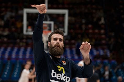 Zayıf takımları eze eze yenmeyi biliyorlar ancak. 17 Mayıs 2019 Fenerbahçe Beko Anadolu Efes EuroLeague ...