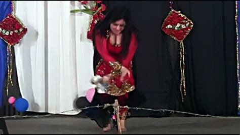 Maryam Nawaz Mast Pashto Dance In Pukhtane Khquli Di Show Youtube