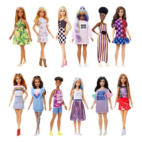 Barbie Fashionistas 200