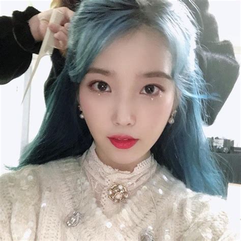 Pin By Setsunai Diary On Iu Iu Instagram Kpop Idol Hair Color Iu Blue Hair