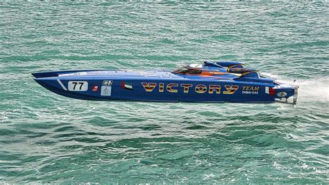 dubai s first inflatable powerboat offshore race