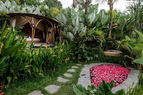 Camaya Bali Pyramid Magical Bamboo Houses Cabins For Rent In Selat