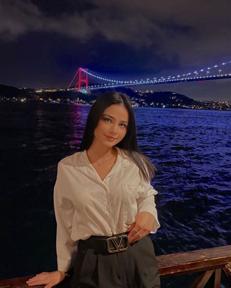 Instagram Post By Aslı Atıl • Oct 30 2021 At 635pm Utc 2023 Kızlar Kadın Güzellik