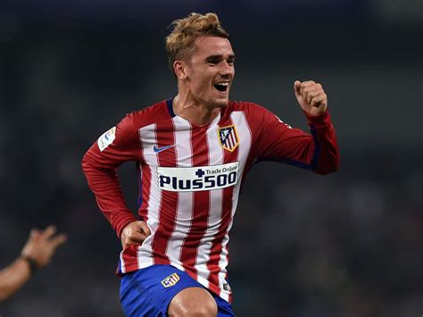 Many barcelona fans are not happy with antoine griezmann's long hair. Antoine Griezmann named Atletico Madrid best player