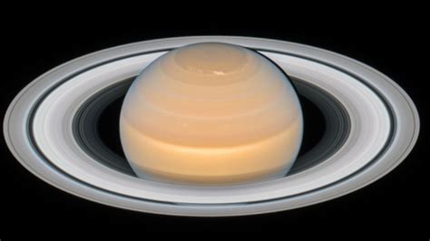 Saturn Facts How Many Moons Does The Planet Have The Us Sun