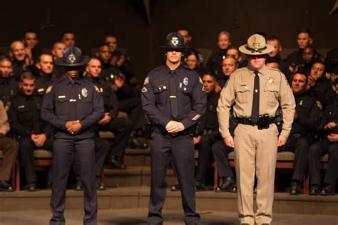 Arizona Law Enforcement Doesnt Reflect States Diversity Winslow