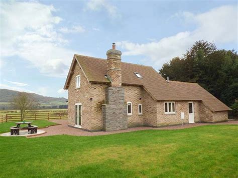 Hay is a small town near the black mountains and welsh marches, which lies just north of the brecon beacons national park. Rose Cottage from Sykes Holiday Cottages. Rose Cottage is ...