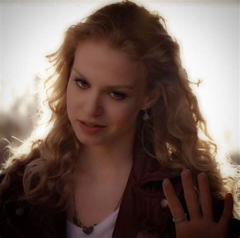 Penelope Mitchell As Liv Parker Wearing An Original Mbw Creation In Cw