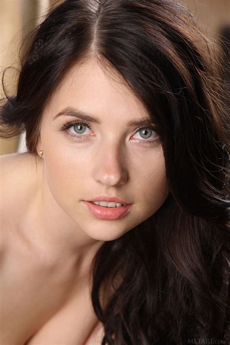 X Px P Free Download Model Niemira Gray Eyes Face Metart Magazine Women