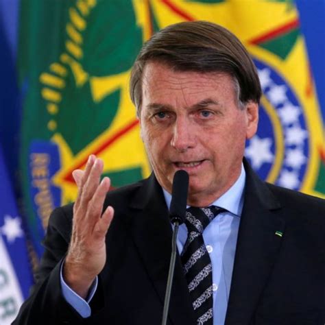 Bolsonaro sanciona com vetos orçamento 2021 que prevê até 53 599