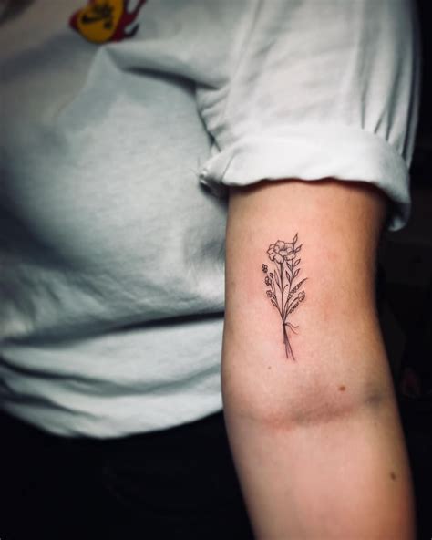 Her initial reaction to his profile, she said, was oh, he is too good to be true. Joey de Boer auf Instagram: „More flowers!" | Tatoeages