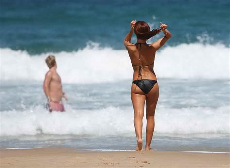Lauren Brant In Bikini On Queensland Beach In Australia LACELEBS CO
