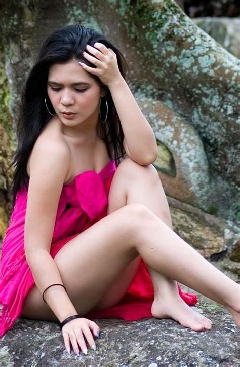 Melirik Model Seksi Bandung ~ Foto Artis Cewek Cantik Perawan Hot Non