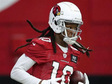 Cards Hopkins Becomes Highest Paid Non Qb With Reported 2 Year 545m