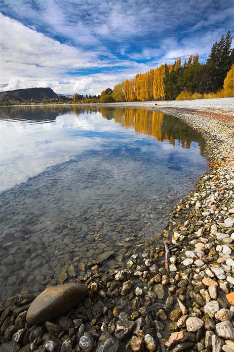 Autumn In Lake Wanaka New Zealand Beautiful Places On Earth New