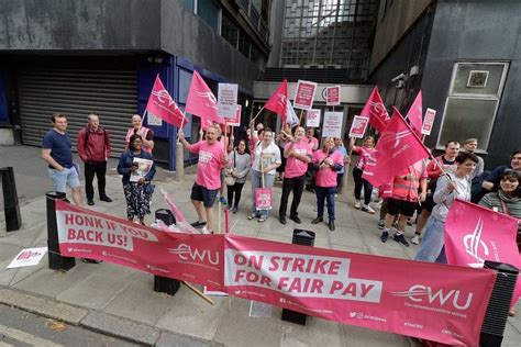 How To Visit A Picket Line Runionsolidarity