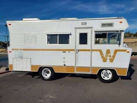 1972 winnebago brave with ls swap and modern interior is a restomod rv in disguise autoevolution