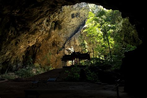 Phraya Nakhon Cave Temple2 Go To Thailand