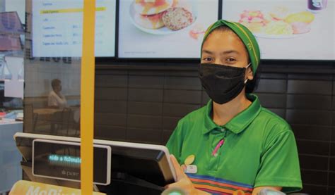 ¿busca Trabajo Mcdonalds Contratará A 100 Personas Para Restaurantes