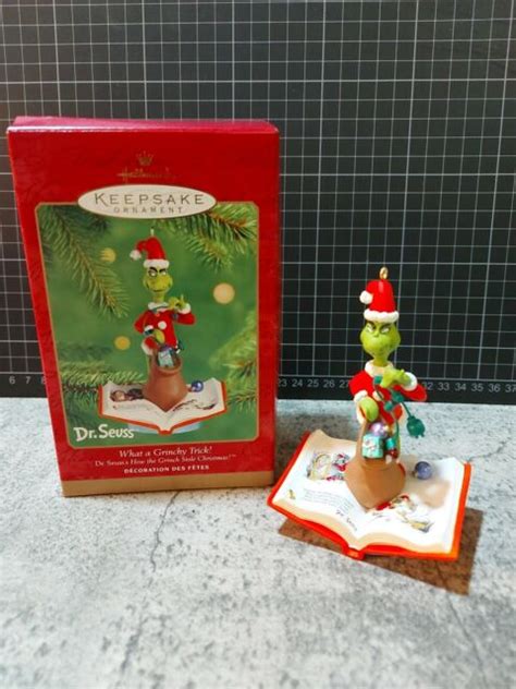 Hallmark 2003 Dr Seuss The Grinch And Cindy Lou Who 2 Piece Ornament