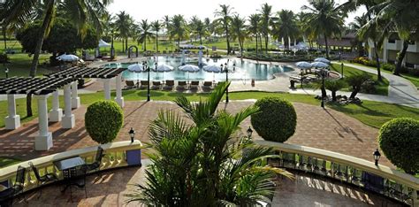 Holiday inn resort is located in cavelossim, along mobor beach. Holiday Inn Resort Goa | Mobor