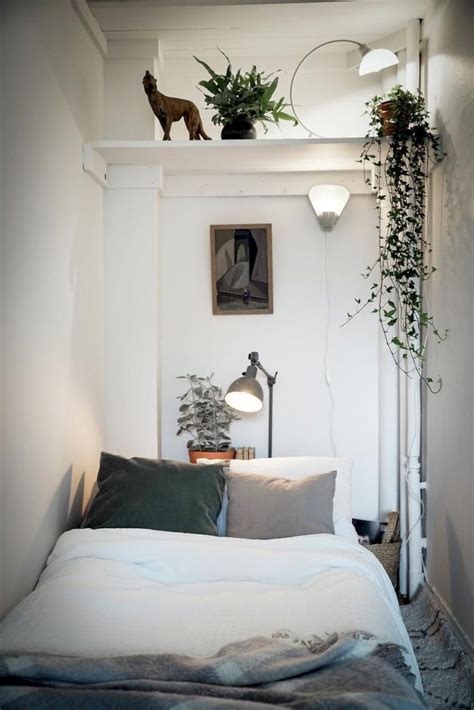 Cozy small bedroom ideas to make bedroom look bigger. Cozy Tiny Bedroom Remodel Ideas (68 in 2020 | Small ...