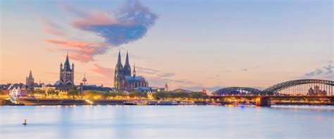 Premium Photo Downtown Cologne City Skyline With Cologne Cathedral