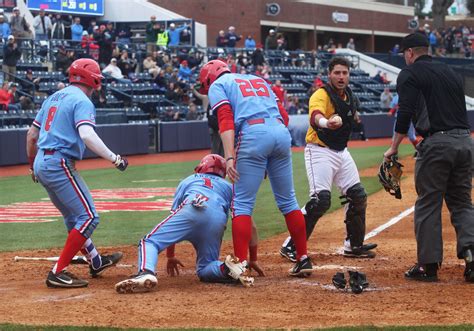 Ole Miss Baseball Sweep Opening Weekend Hold Winthrops To 1 Run The