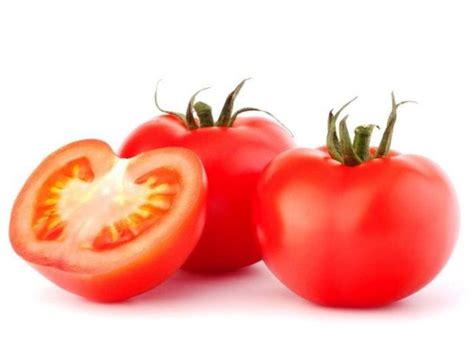 16 Benefits Of Tomatoes For Skin Hair And Overall Health Dermamantra