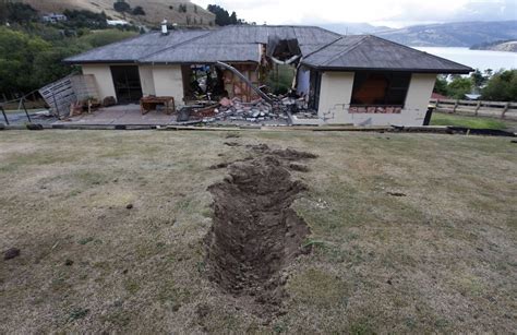 Earthquake Nz Large Earthquake Strikes Off New Zealands Northeast