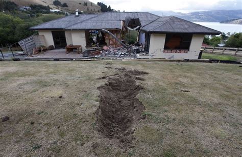 Lots of earthquakes in iceland, another one just now and this feels too familiar. At New Zealand quake epicenter, children screamed ...