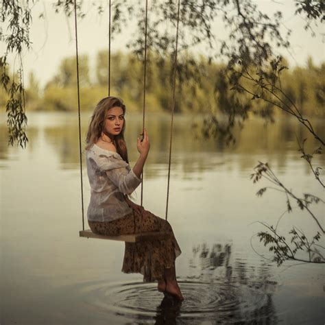 Girl On The River 500px In 2020 David Dubnitskiy Photo Portrait