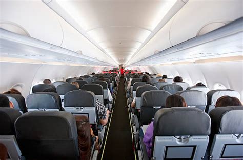 Flugzeug start vom flughafen mallorca von innen gefilmt. Flugzeug Innen - Bilder und Stockfotos - iStock