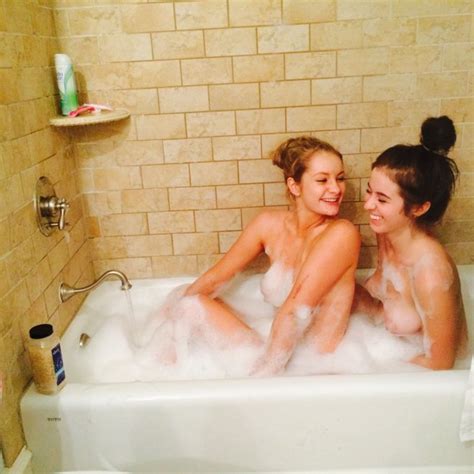 Friendly Bubble Bath Porn Pic Eporner