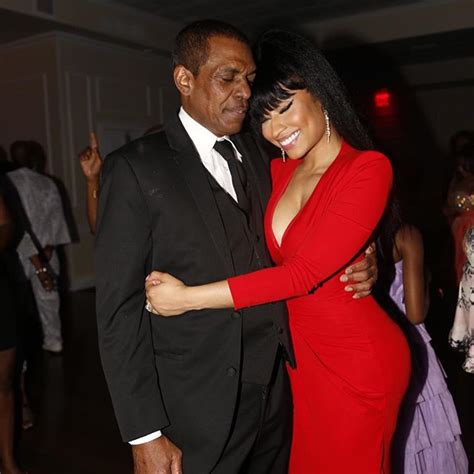Nicki minaj posts biological dad & little sister + does indian accent, spanish, etc (video). Nicki Minaj & Her Mum Stun at Her Brother's Wedding | 36NG