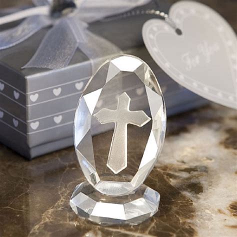 50pcs Wholesale Wedding Favor And T Choice Crystal Cross Favors With