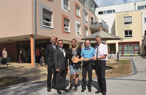 Dort ist er mittlerweile auch mannschaftskapitän. Wohnpark Sophie Scholl in Bad Kreuznach - In 20 Monaten ...