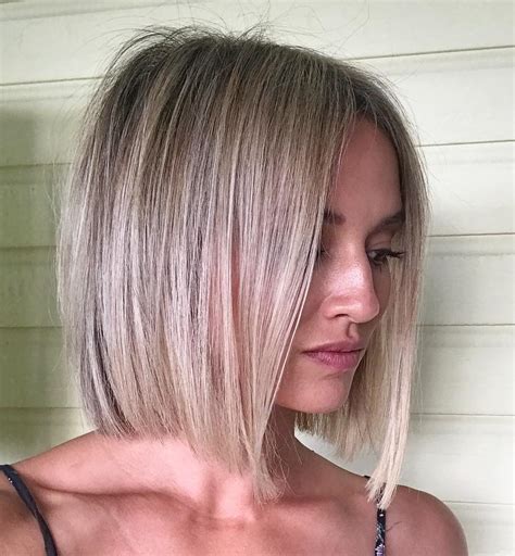 Short Blunt Hair Styles 20 Best Blunt Haircuts From Bobs To Waist