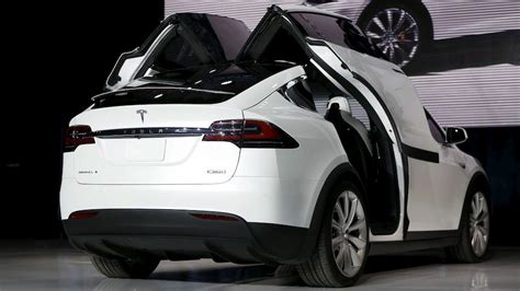 Tesla Recalls 15000 Model X Suvs For Power Steering Issue In North