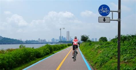 Cruising The Hangang On A Bicycle Discovering Korea