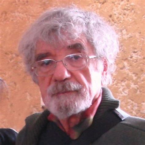 Humberto maturana (born september 14, 1928, in santiago, chile) is a chilean biologist and philosopher. Humberto Maturana - Wikipedia