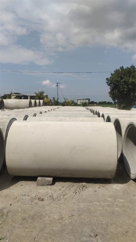 Concrete 1200mm Np3 Round Rcc Pipe For Drainage Thickness 120mm At